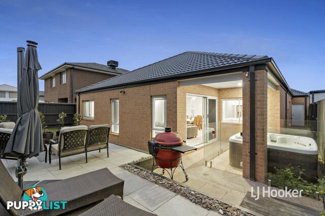 19 Eaglemont Way WERRIBEE VIC 3030