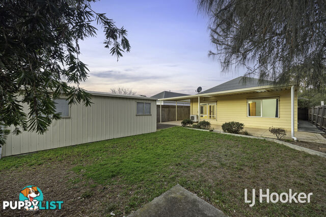 11 Sumner Crescent POINT COOK VIC 3030