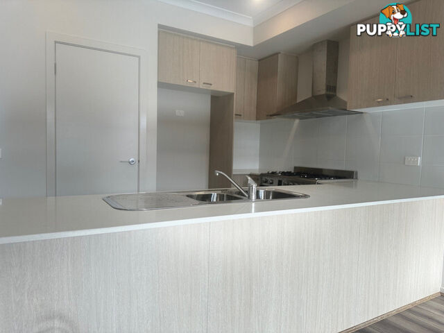 16 Petersborough Rise WERRIBEE VIC 3030