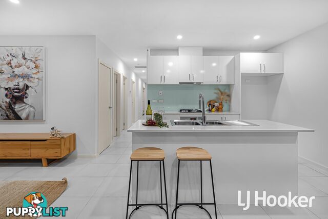 2/6 Sidney Nolan Walk POINT COOK VIC 3030