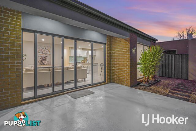 2/6 Sidney Nolan Walk POINT COOK VIC 3030