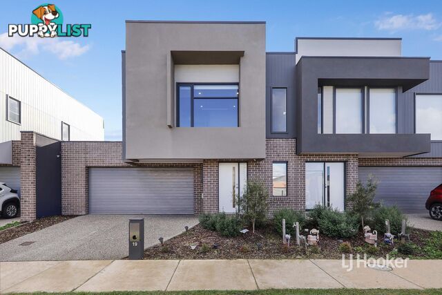 19 Grangehill Mews WYNDHAM VALE VIC 3024