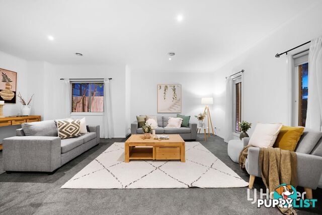 104 Foxwood Drive POINT COOK VIC 3030