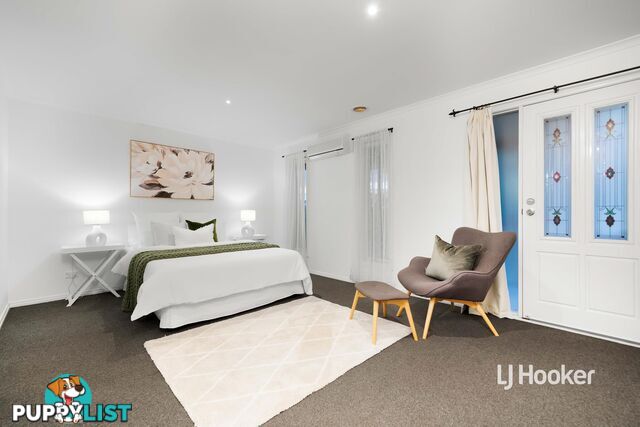 104 Foxwood Drive POINT COOK VIC 3030
