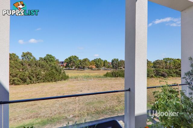 27 Travertine Loop BERWICK VIC 3806