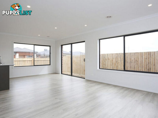 28 Queensbridge Avenue TARNEIT VIC 3029