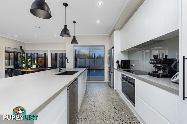 5 Oldfield Place POINT COOK VIC 3030