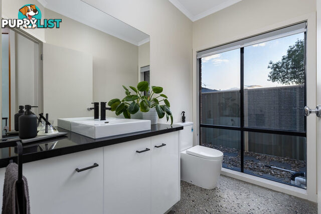 5 Oldfield Place POINT COOK VIC 3030
