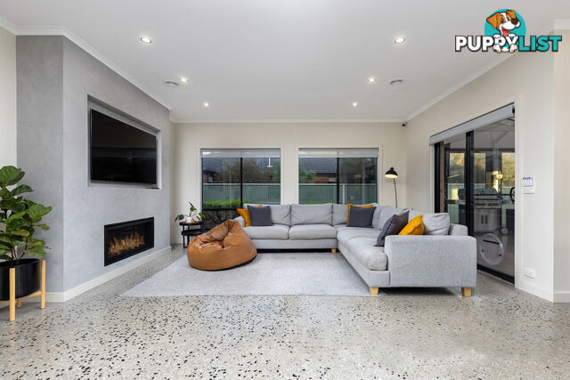 5 Oldfield Place POINT COOK VIC 3030