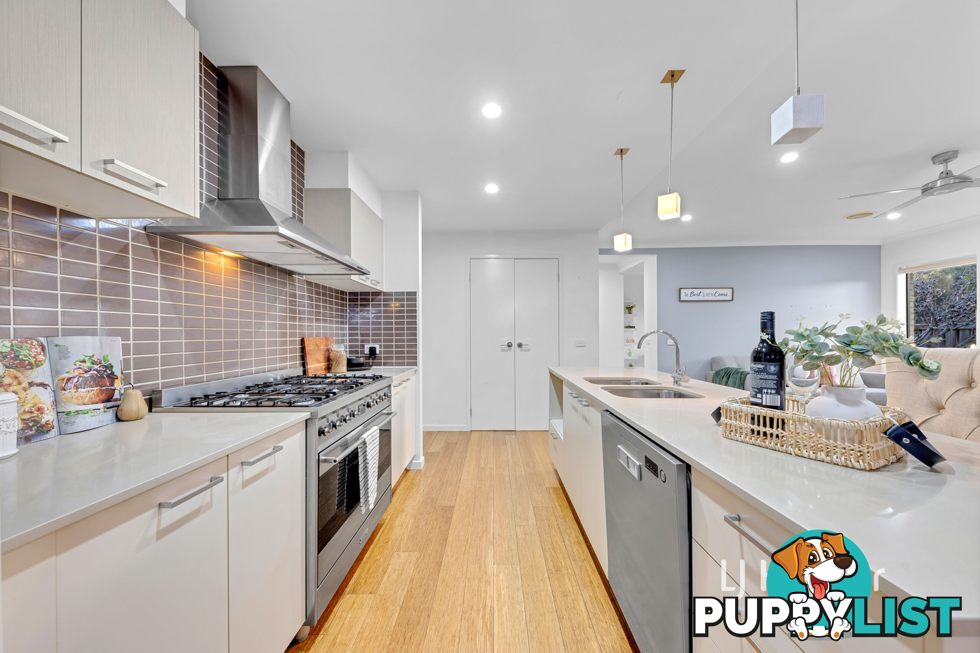 16 Urchin Way POINT COOK VIC 3030