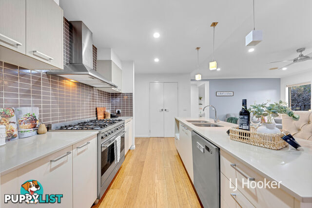 16 Urchin Way POINT COOK VIC 3030