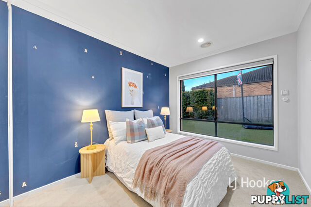 16 Urchin Way POINT COOK VIC 3030