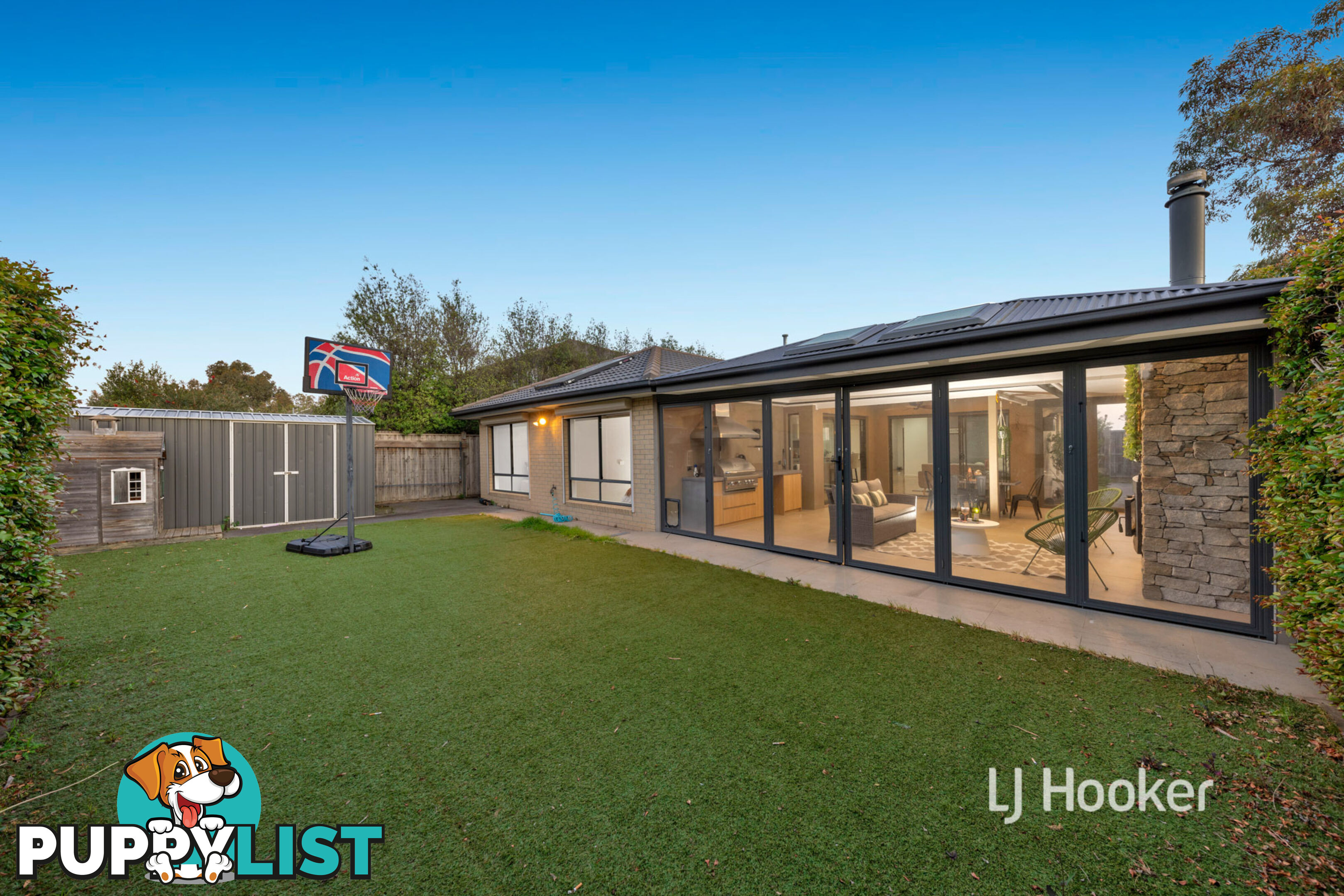 16 Urchin Way POINT COOK VIC 3030