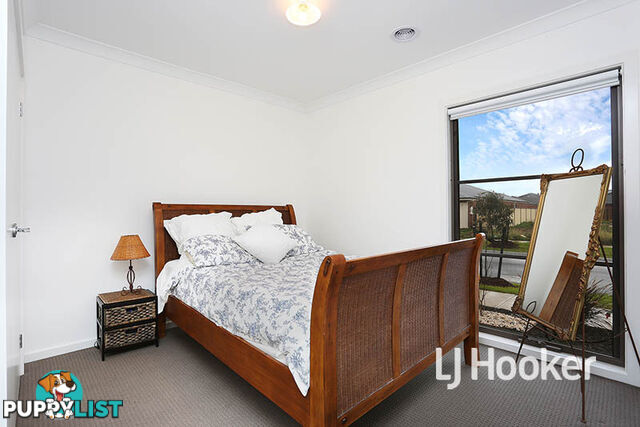 15 Sissinghurst Street TRUGANINA VIC 3029