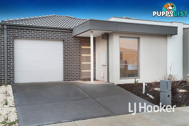 15 Sissinghurst Street TRUGANINA VIC 3029