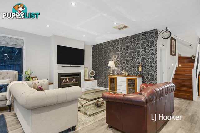4 Eagleview Place SANCTUARY LAKES VIC 3030