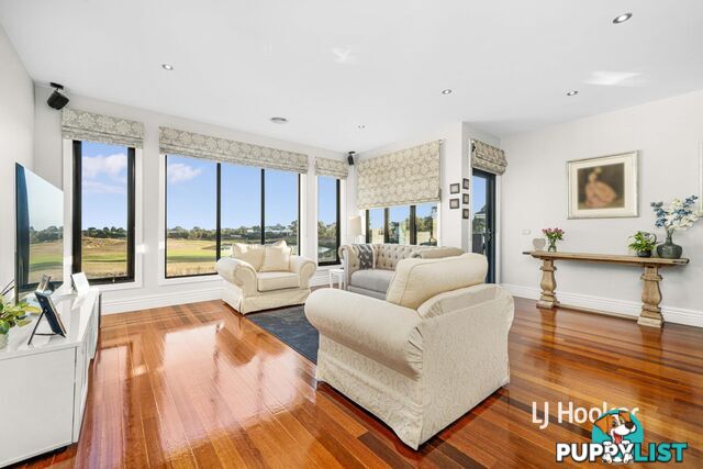 4 Eagleview Place SANCTUARY LAKES VIC 3030