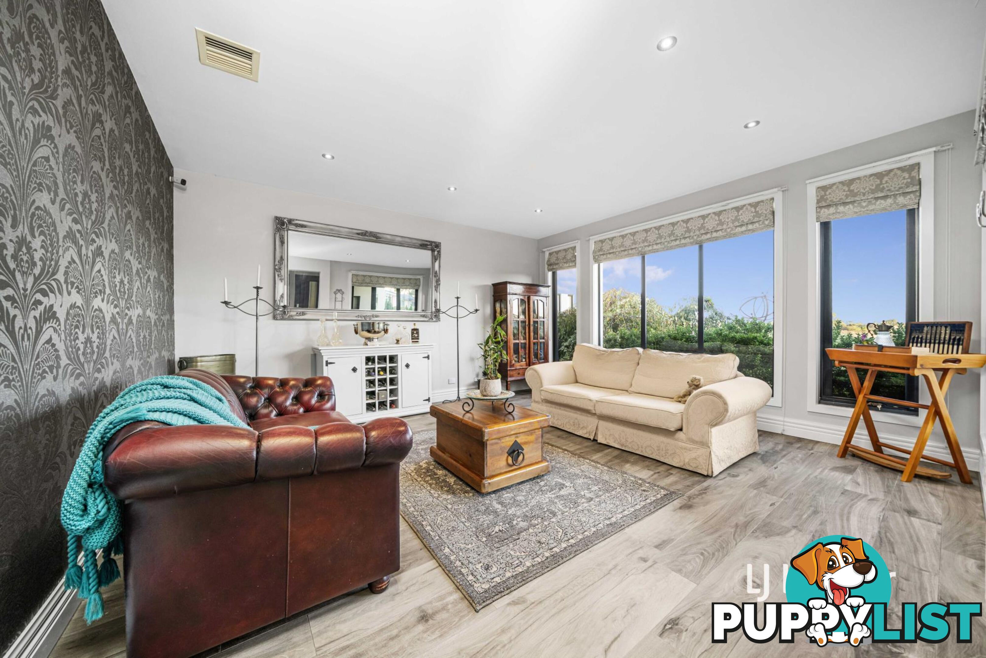 4 Eagleview Place SANCTUARY LAKES VIC 3030