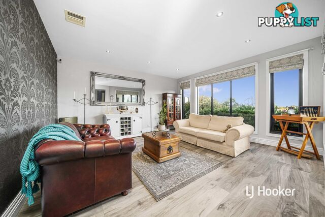 4 Eagleview Place SANCTUARY LAKES VIC 3030