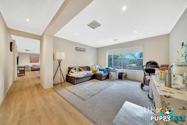 4 Citronella Circuit POINT COOK VIC 3030