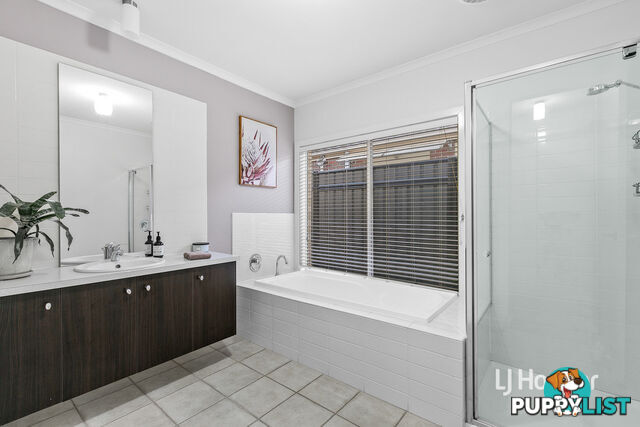 2 Gilmore Grove POINT COOK VIC 3030