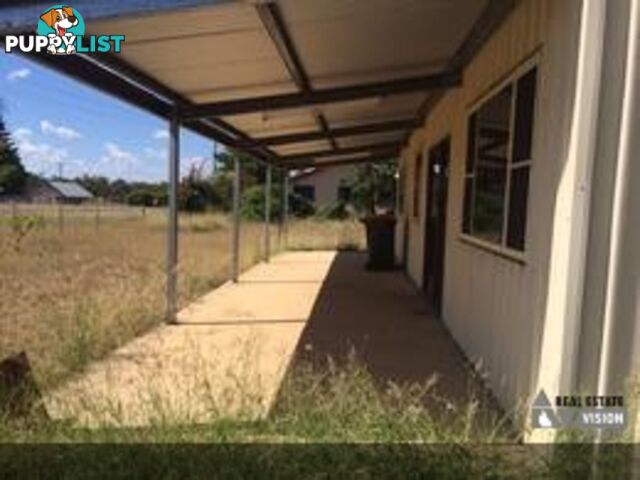 9 Railway Street St Anakie QLD 4702