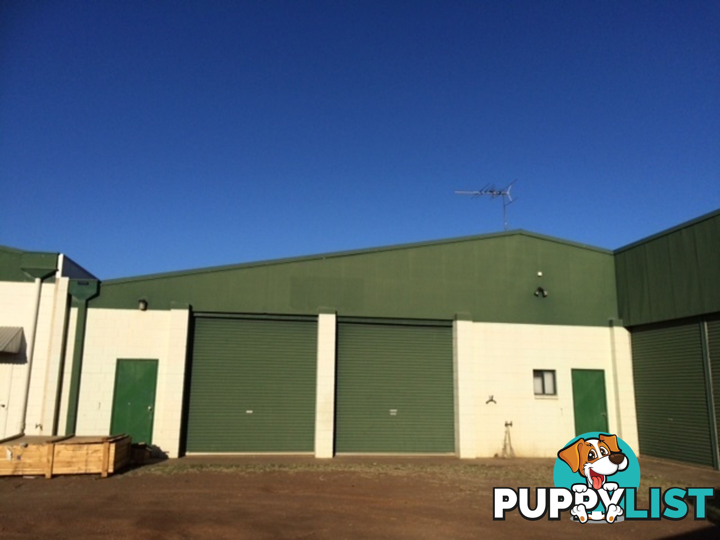 Shed 4 4 McKenzie Street Emerald QLD 4720