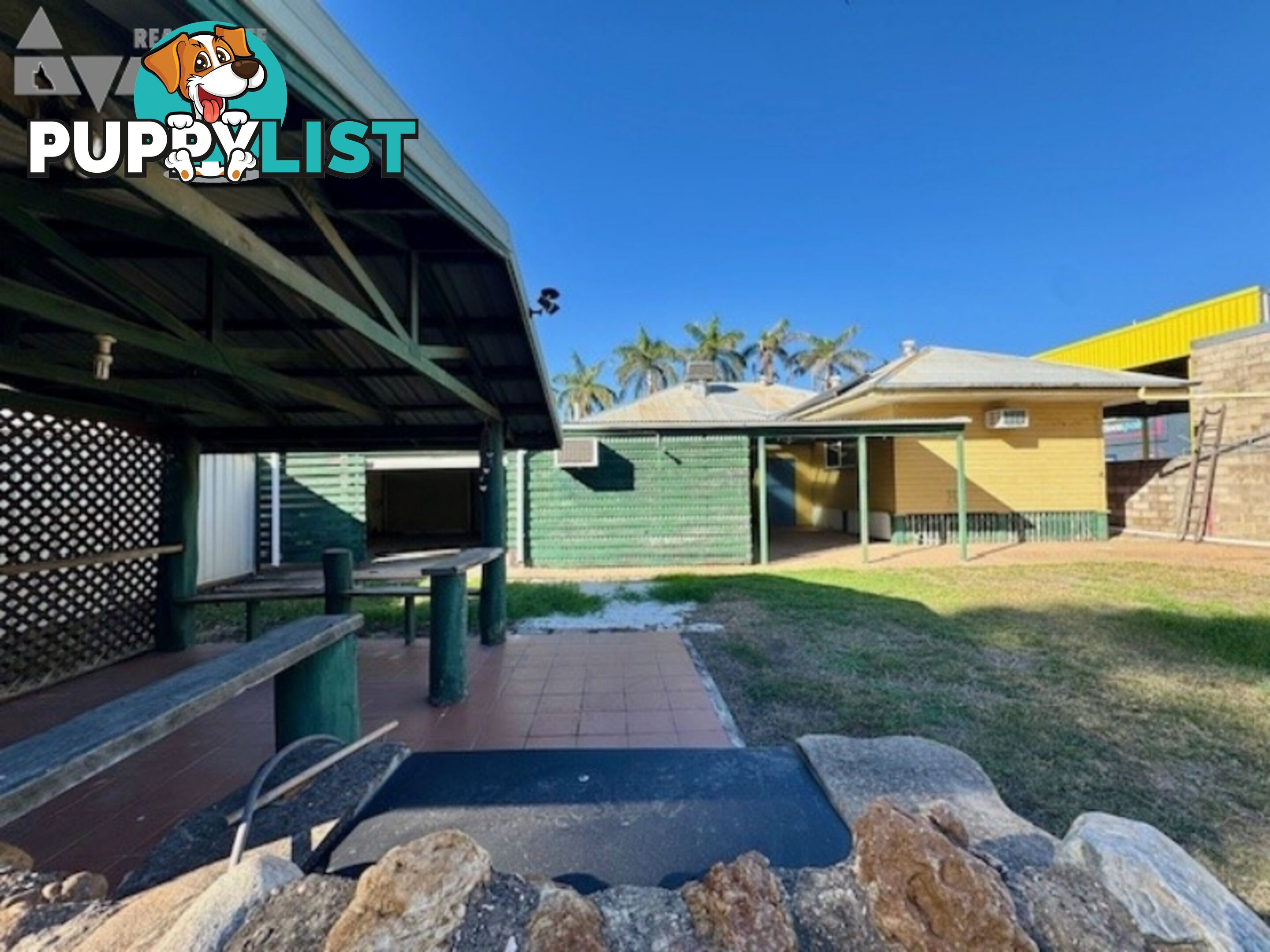 9 Hospital Rd Emerald QLD 4720