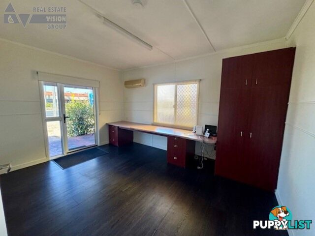 9 Hospital Rd Emerald QLD 4720