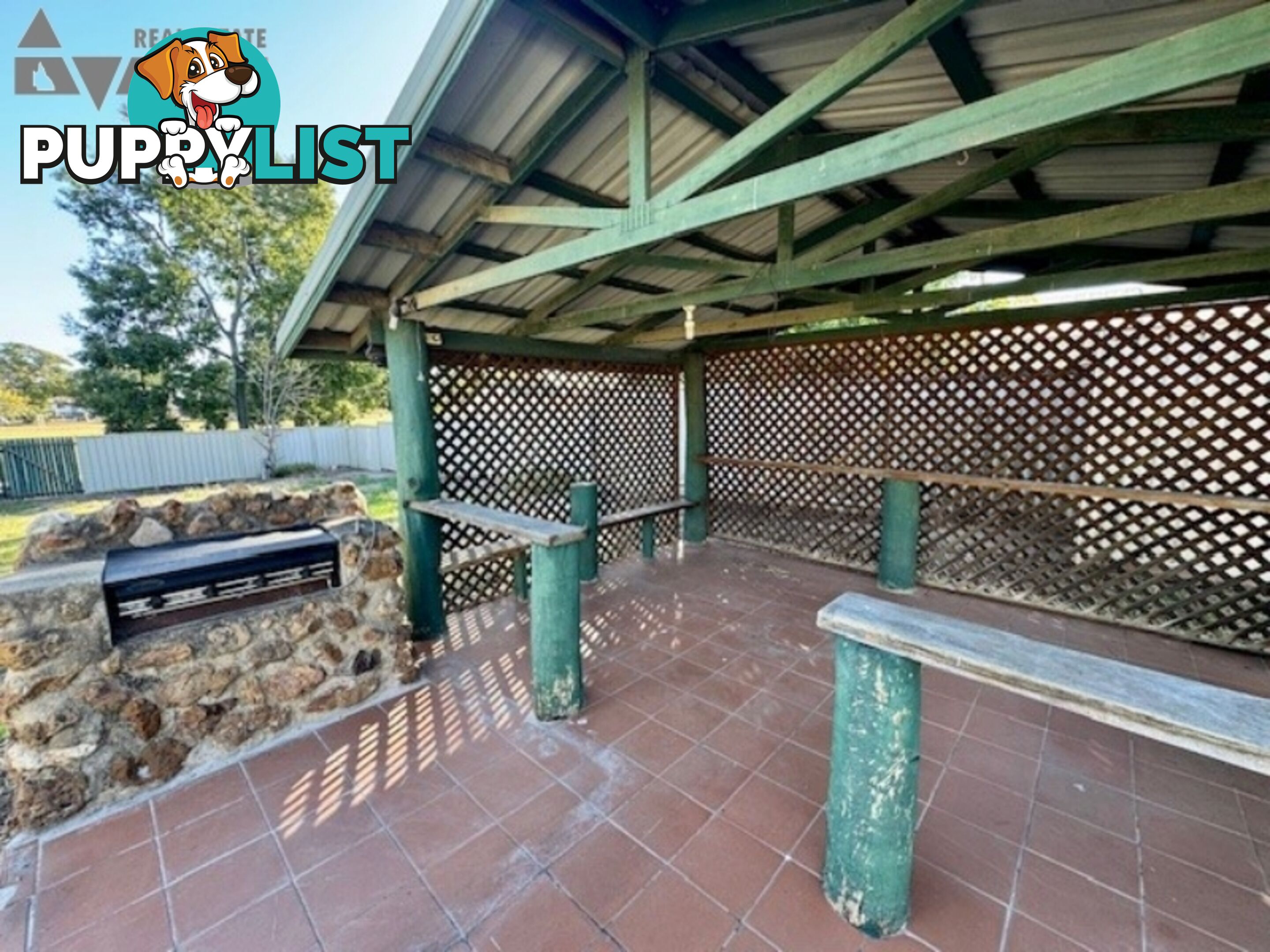 9 Hospital Rd Emerald QLD 4720