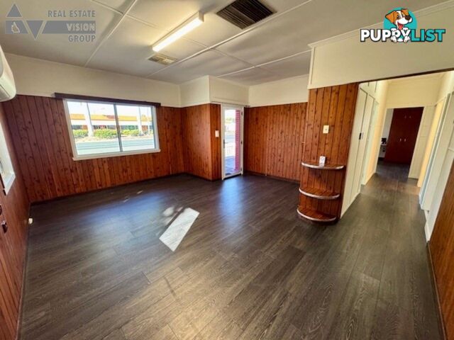 9 Hospital Rd Emerald QLD 4720