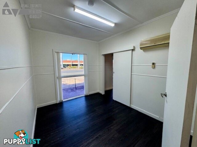 9 Hospital Rd Emerald QLD 4720