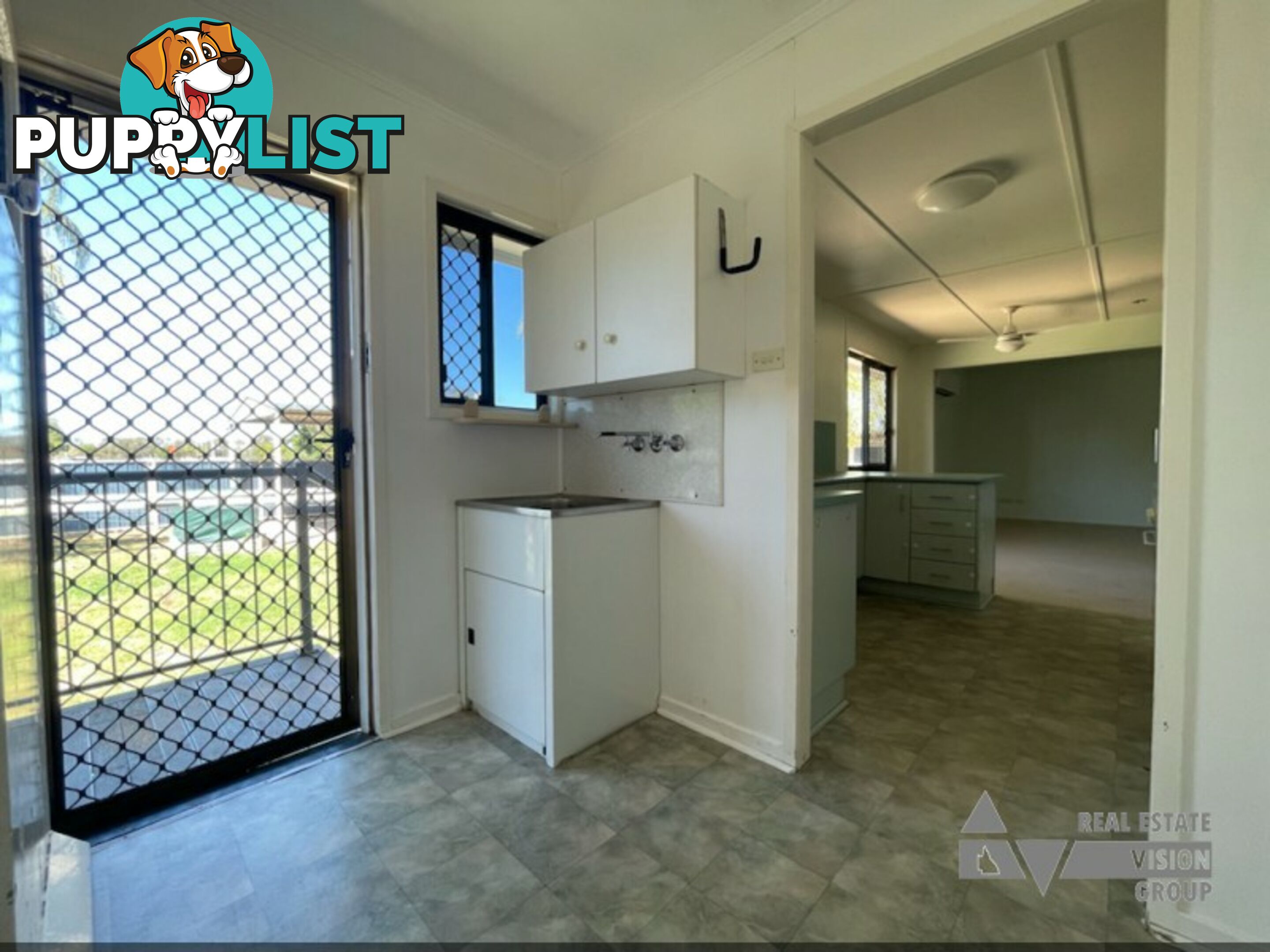 10 Oak Street Blackwater QLD 4717