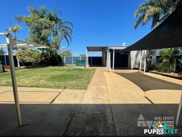 10 Oak Street Blackwater QLD 4717