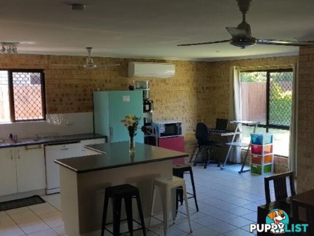 38 South Molle Bvd Cannonvale QLD 4802