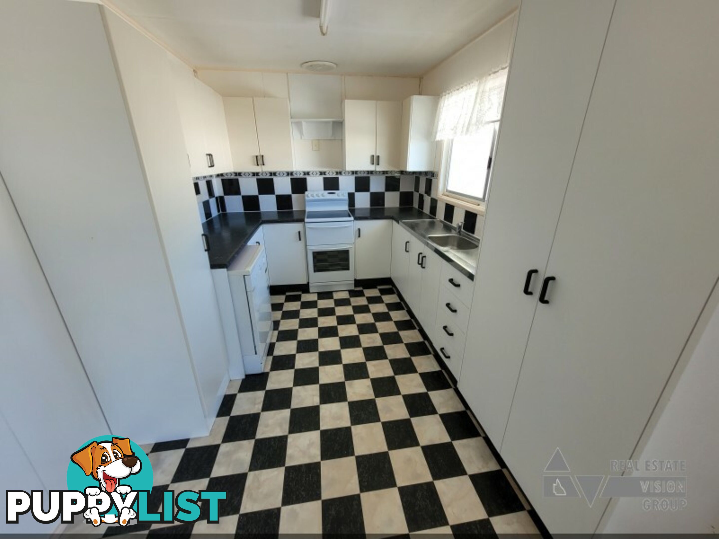 6 Donovan St Blackwater QLD 4717