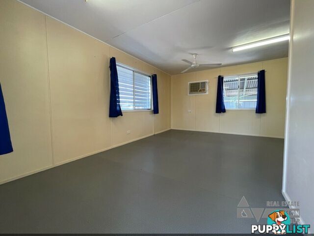 37 Fay St Blackwater QLD 4717