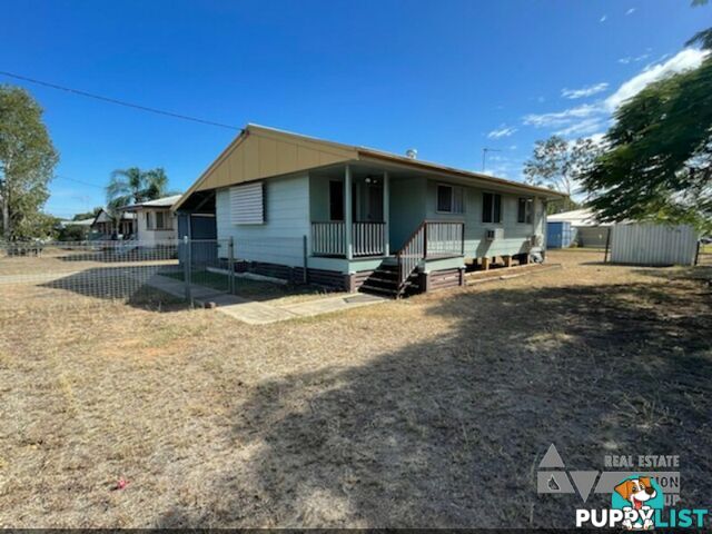 37 Fay St Blackwater QLD 4717