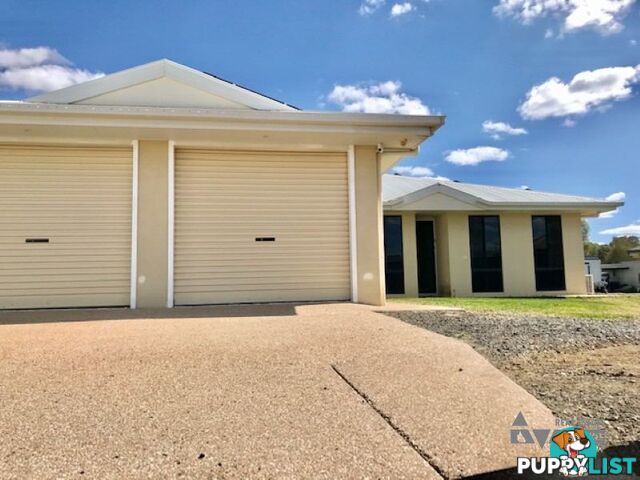 14 Baird St Emerald QLD 4720