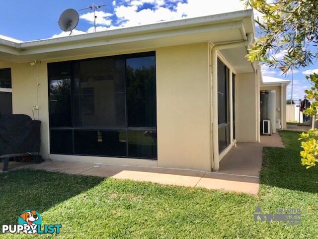 14 Baird St Emerald QLD 4720