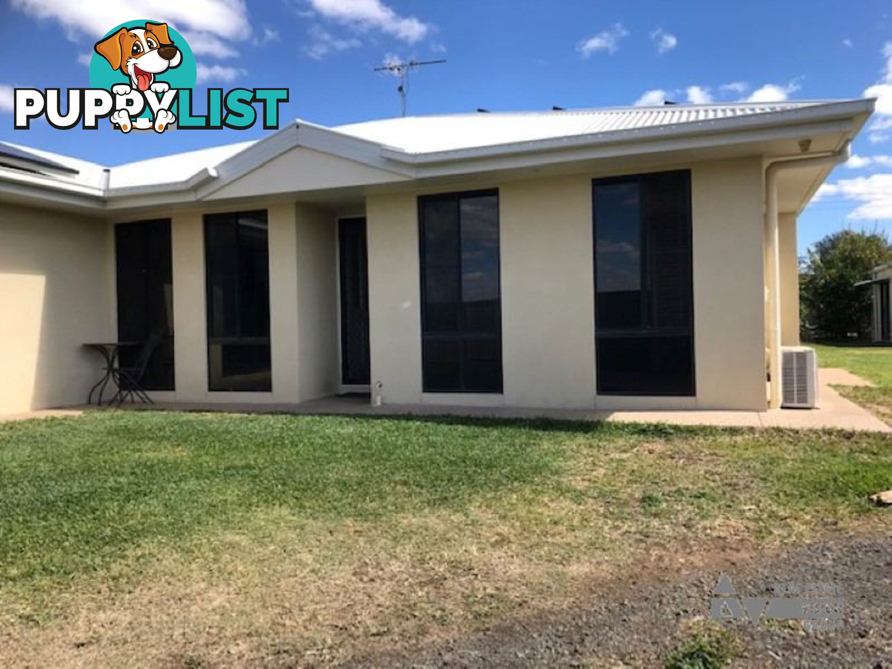 14 Baird St Emerald QLD 4720