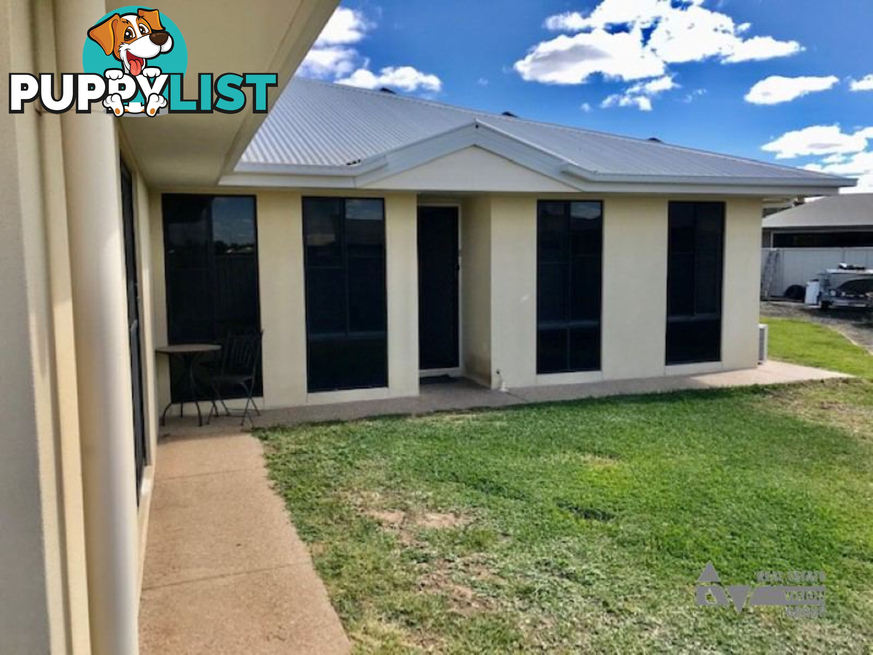 14 Baird St Emerald QLD 4720