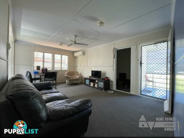 15 Fay St Blackwater QLD 4717