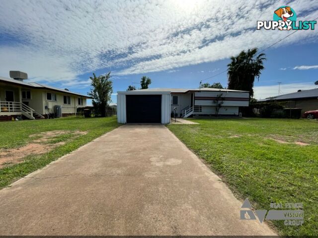 15 Fay St Blackwater QLD 4717