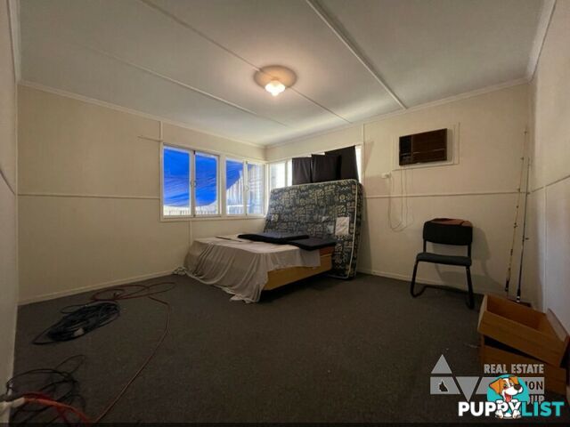 15 Fay St Blackwater QLD 4717