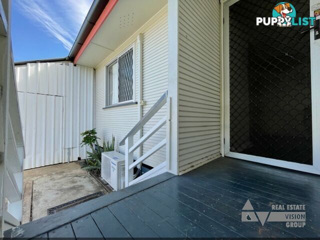 15 Fay St Blackwater QLD 4717