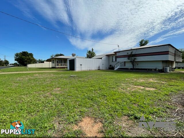 15 Fay St Blackwater QLD 4717