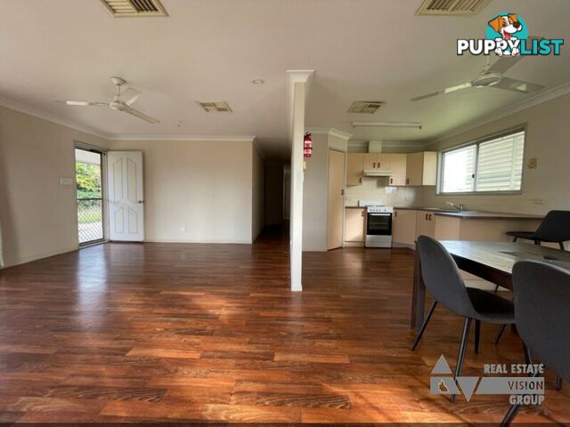 8 Wilga St Blackwater QLD 4717