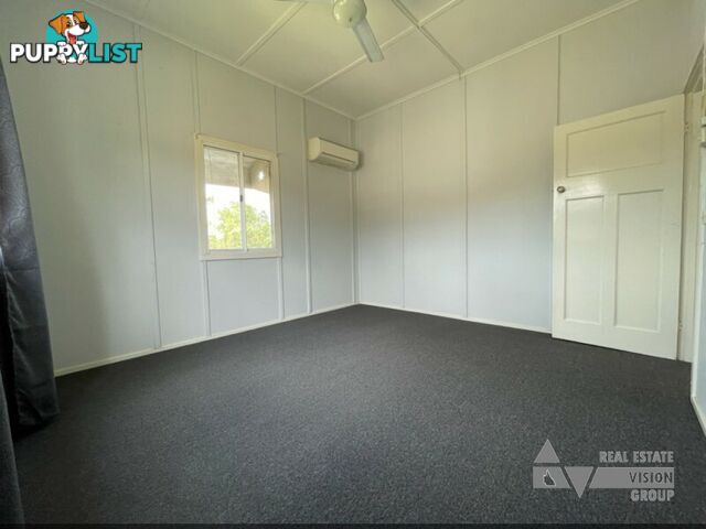 2 Main St Bluff QLD 4702