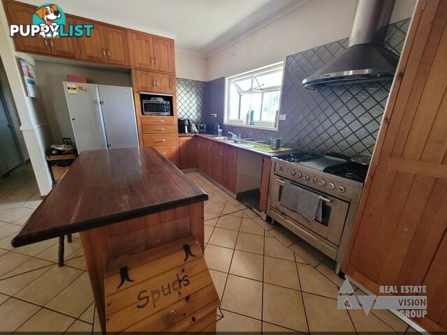 2 Karri St Blackwater QLD 4717